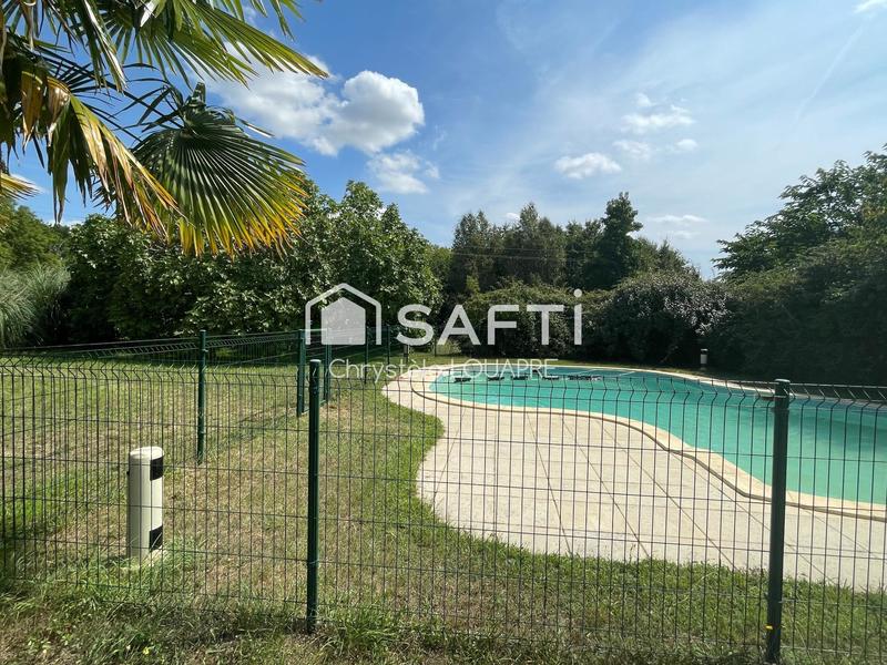 Maison - 285 m² - 8 pièces