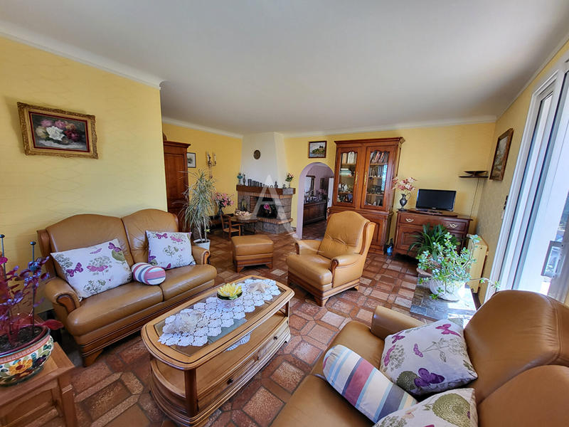 Maison - 190 m² - 8 pièces