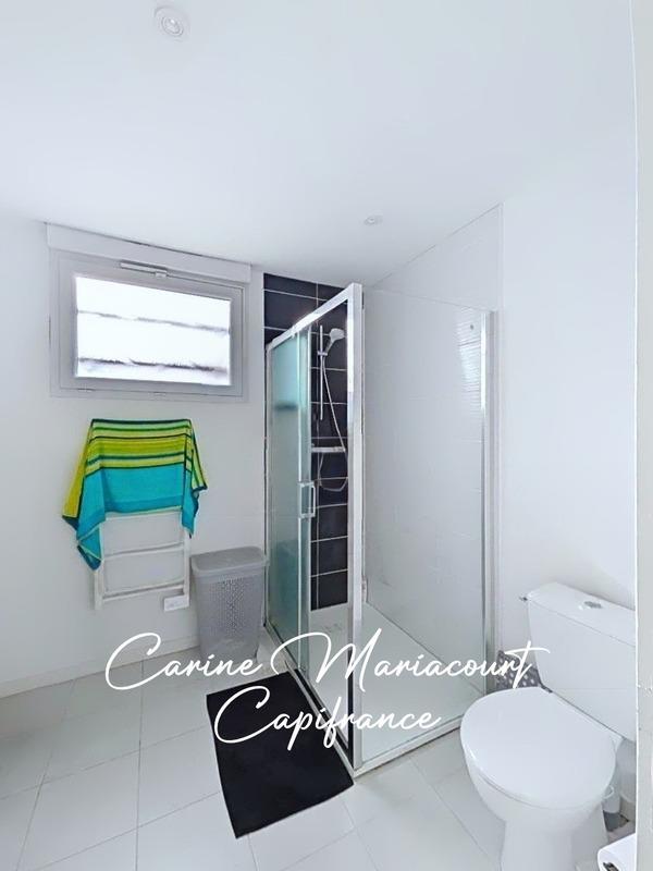 Immeuble - 221 m² - 13 pièces