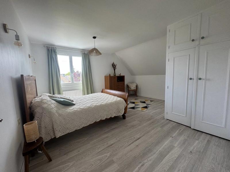 Maison - 198 m² - 7 pièces