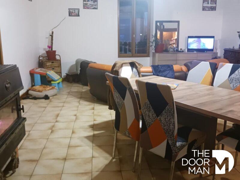 Maison - 138 m² - 7 pièces