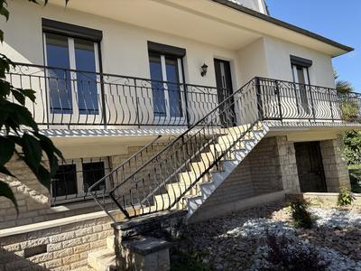 Maison - 135 m² - 6 pièces