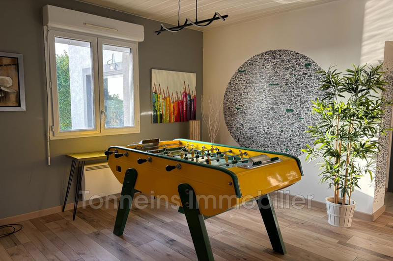 Maison - 270 m² - 8 pièces