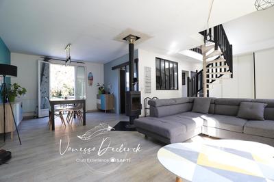 Maison - 123 m² - 5 pièces