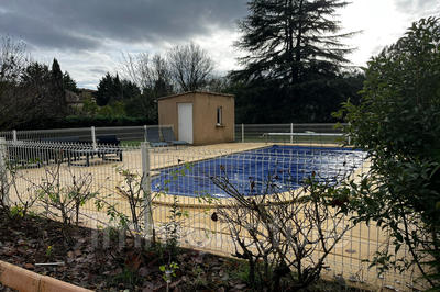 Villa - 251 m² - 2 pièces