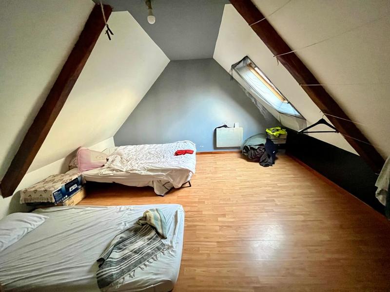 Maison - 205 m² - 8 pièces