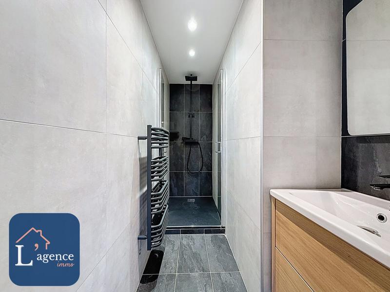 Appartement - 100 m² - 4 pièces