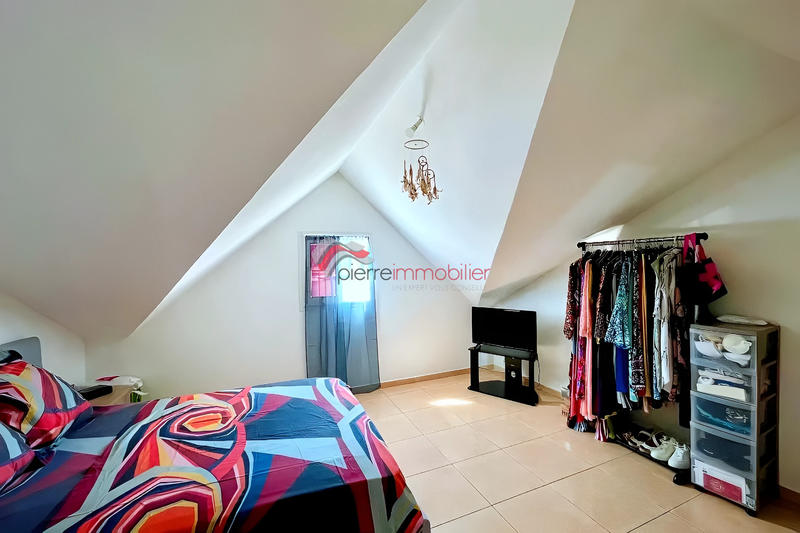 Immeuble - 256 m² - 13 pièces