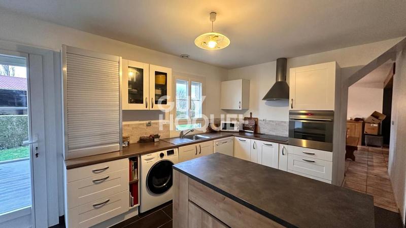 Maison - 90 m² - 5 pièces