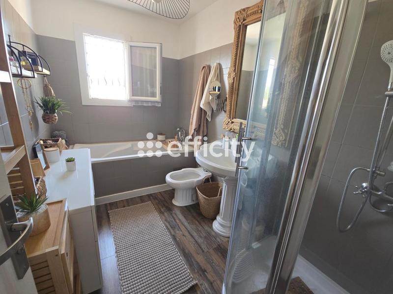 Maison - 110 m² - 5 pièces