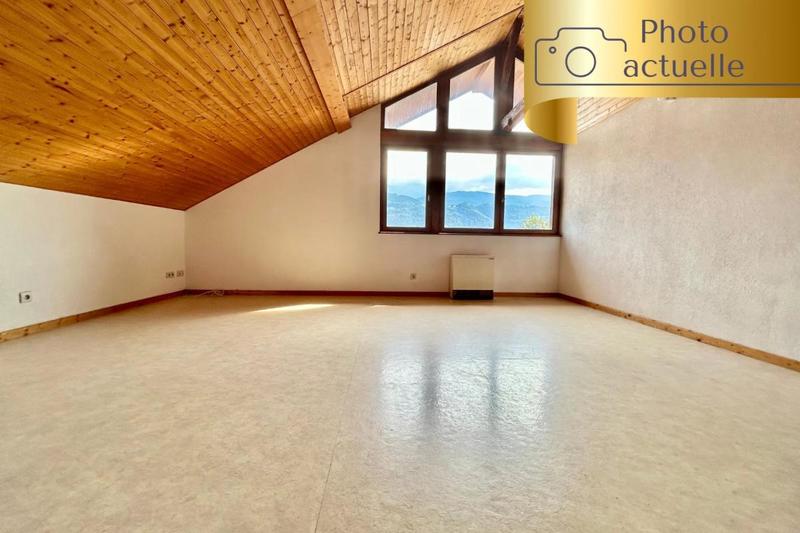 Appartement - 90 m² - 4 pièces