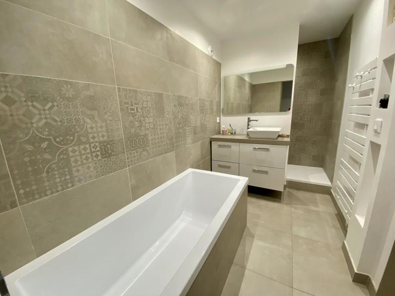 Appartement - 94 m² - 5 pièces