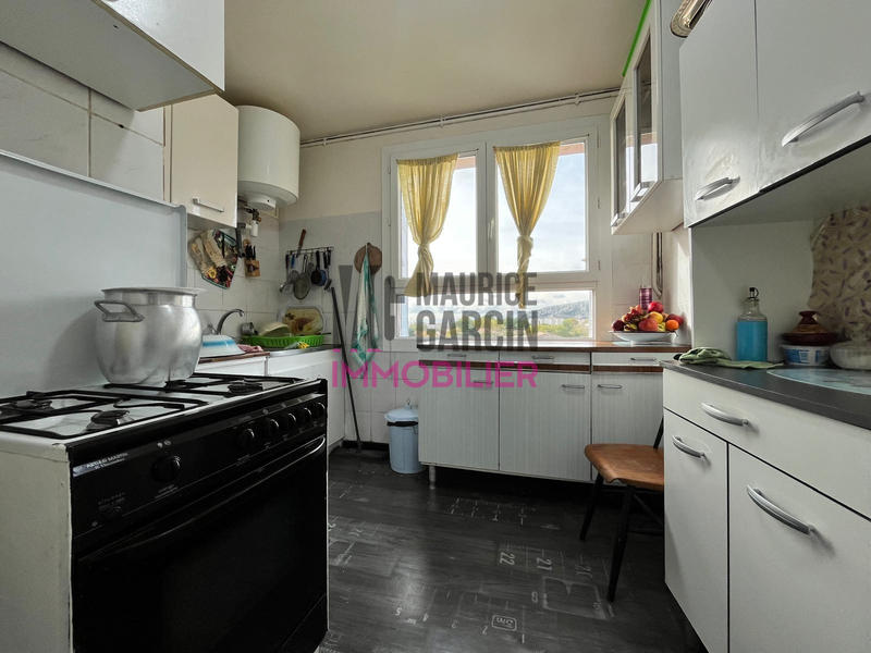 Appartement - 80 m² - 4 pièces