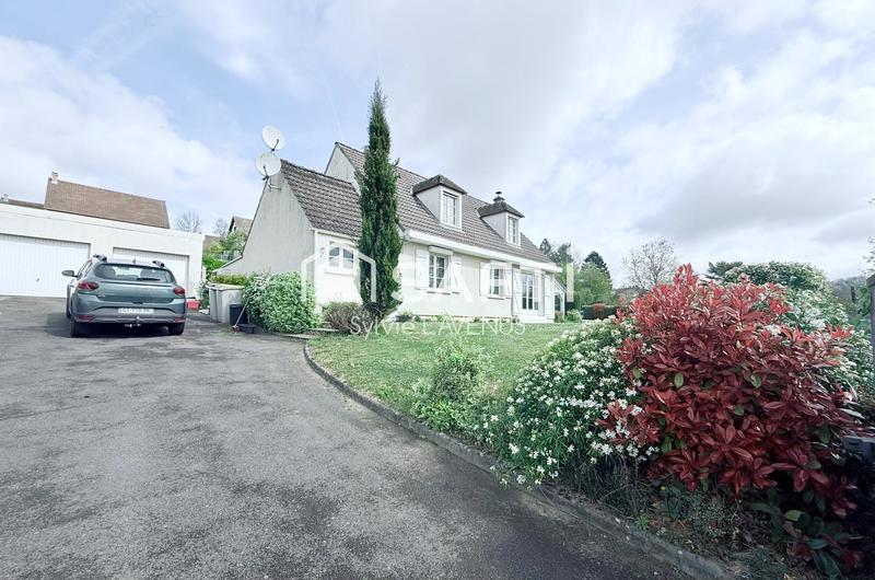 Maison - 180 m² - 7 pièces