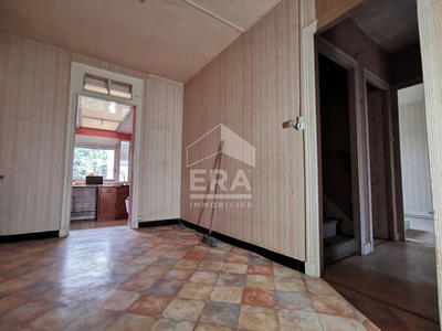 Maison - 110 m² - 8 pièces