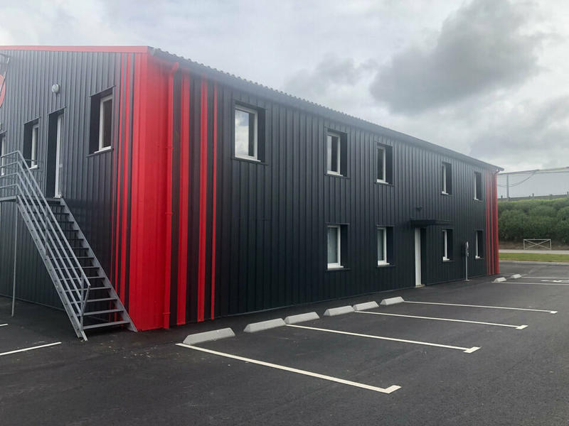 Local d'activité / Entrepôt - 170 m²