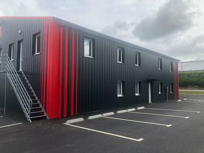 Local d'activité / Entrepôt - 170 m²