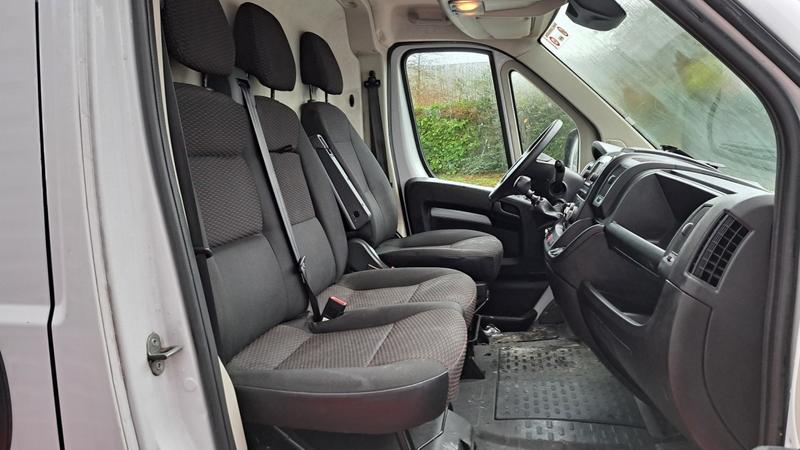 Peugeot Boxer Fourgon Tole 333 L2h2 Bluehdi 140 Ss Asphalt