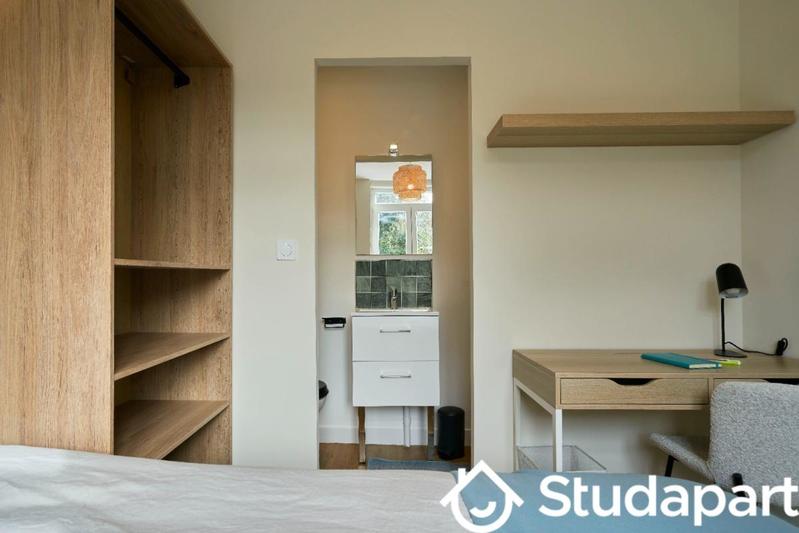 Chambre - 10 m² - 1 pièce