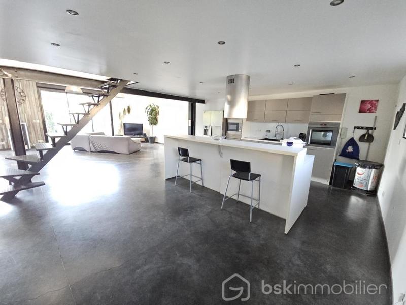 Maison - 160 m² - 6 pièces