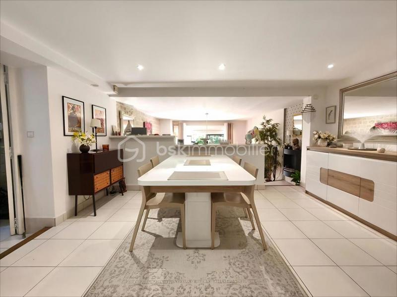 Appartement - 110 m² - 5 pièces