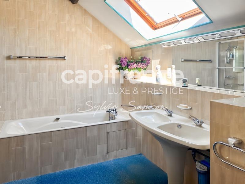 Appartement - 180 m² - 4 pièces