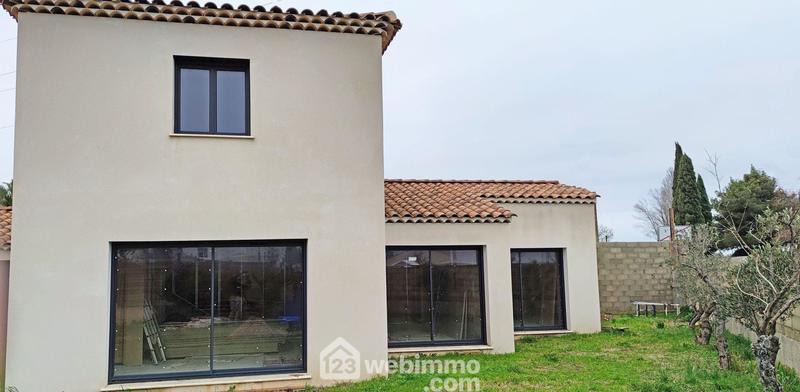 Maison - 80 m² - 4 pièces