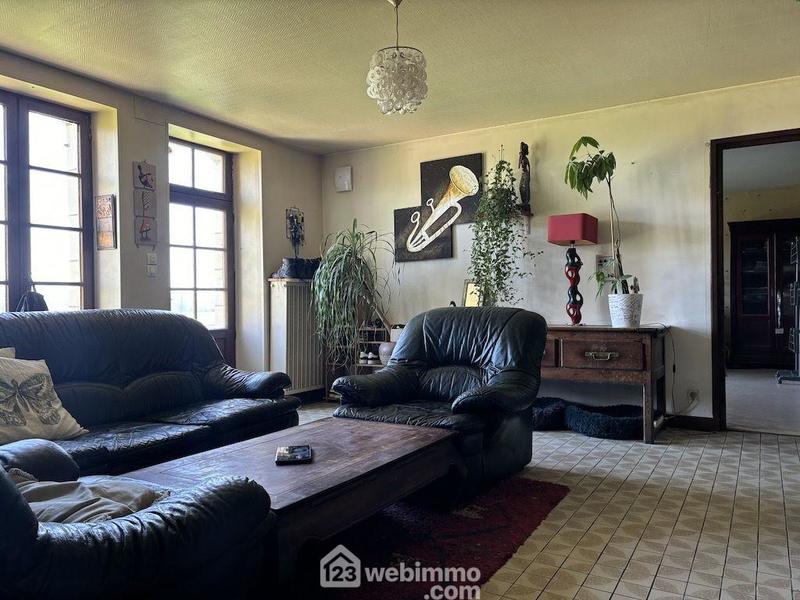 Maison - 265 m² - 8 pièces