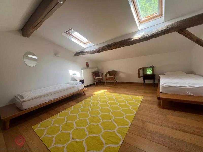 Propriété - 403 m² - 17 pièces