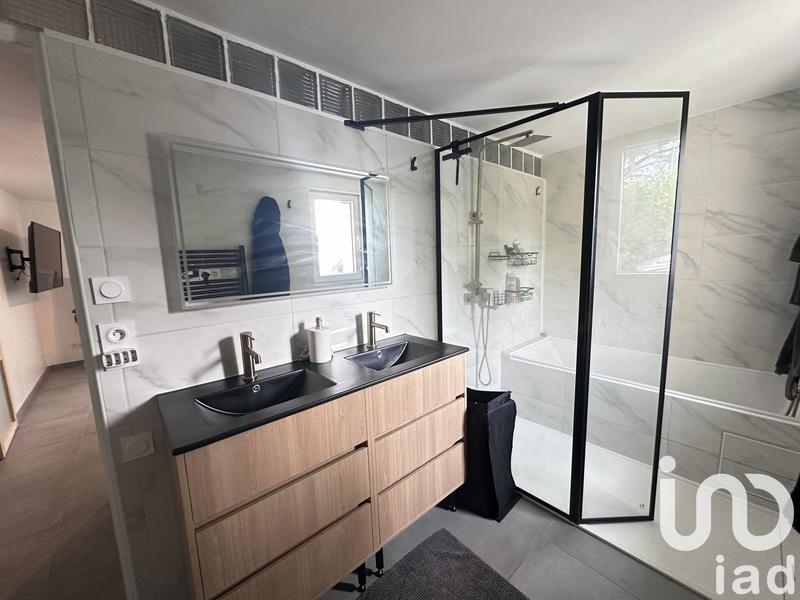 Maison - 140 m² - 6 pièces