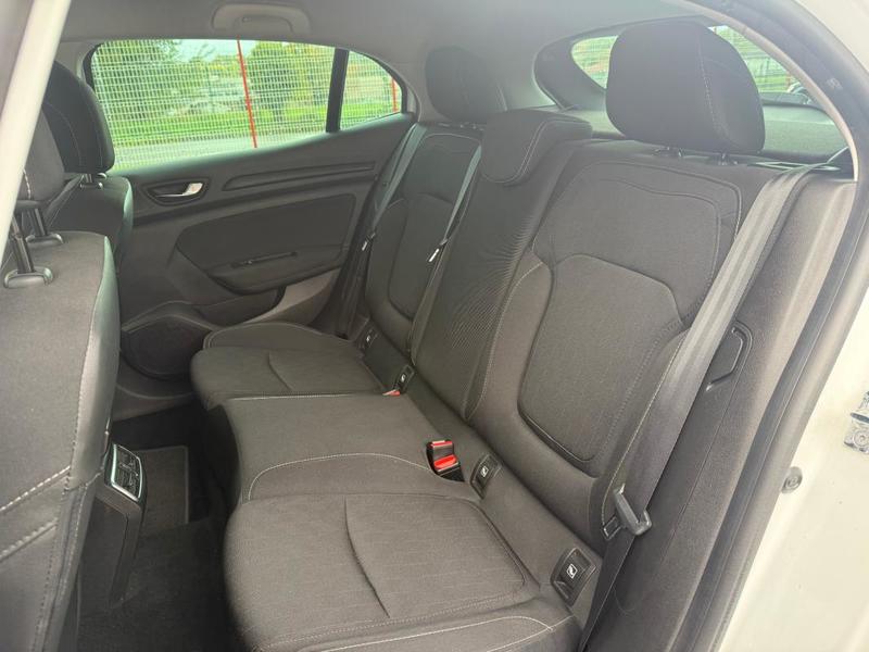 Renault Mégane IV Berline Blue dCi 115 Limited