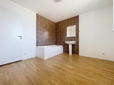 Maison - 137 m² - 5 pièces