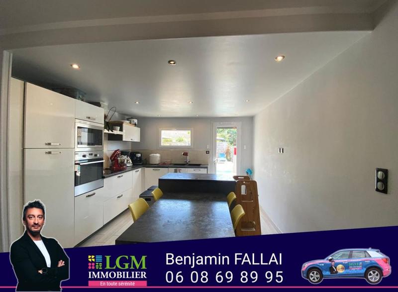 Maison - 110 m² - 5 pièces