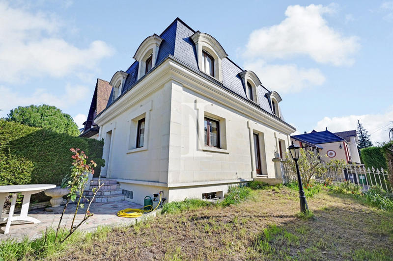 Maison - 137 m² - 5 pièces
