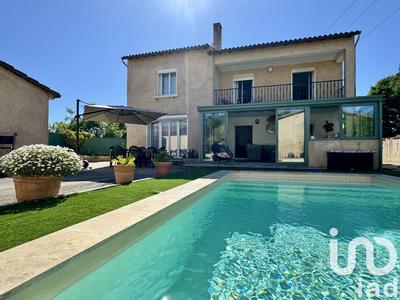 Maison - 227 m² - 10 pièces