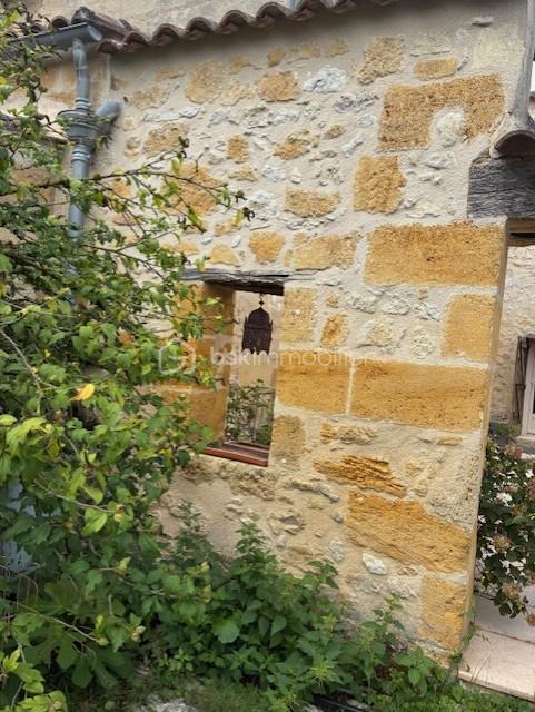 Maison en pierre - 235 m² - 8 pièces