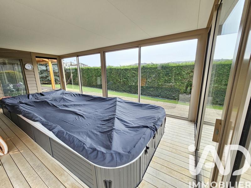 Maison - 215 m² - 7 pièces