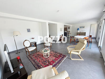 Maison - 142 m² - 5 pièces