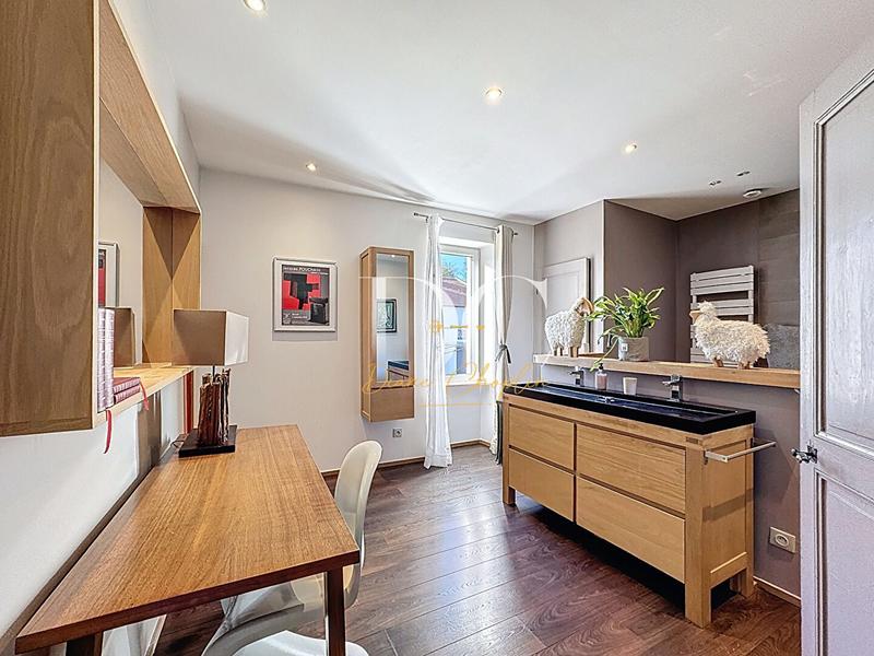 Maison ancienne - 180 m² - 6 pièces