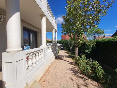 Maison - 258 m² - 6 pièces