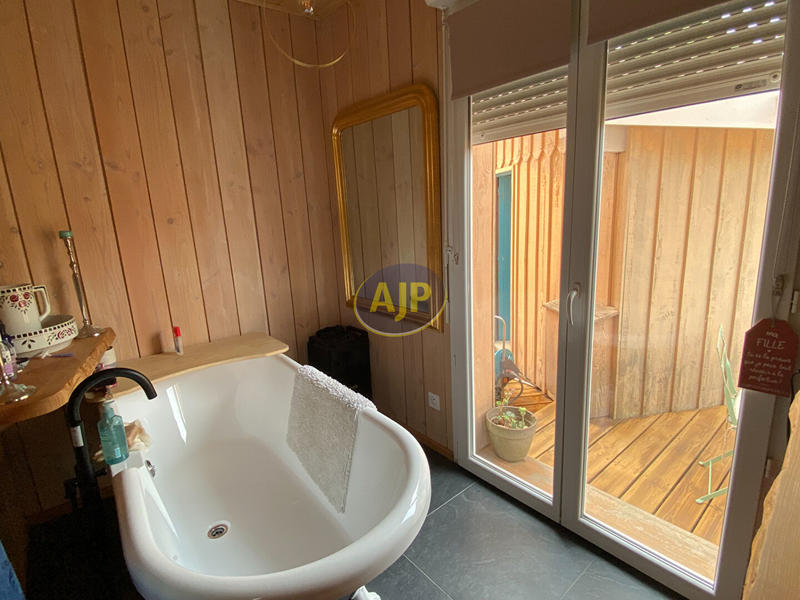 Maison - 105 m² - 4 pièces