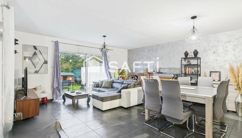 Maison - 99 m² - 4 pièces