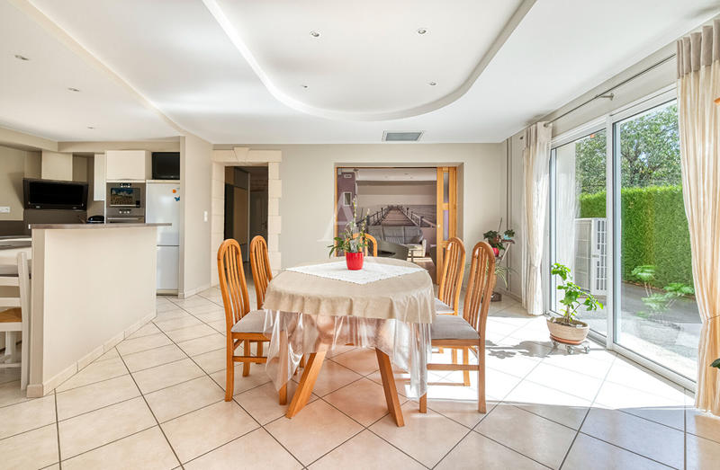 Maison - 155 m² - 7 pièces