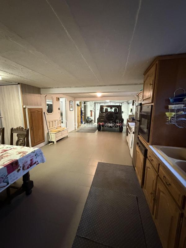 Maison traditionnelle - 145 m² - 7 pièces