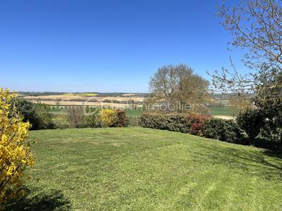 Maison - 215 m² - 6 pièces