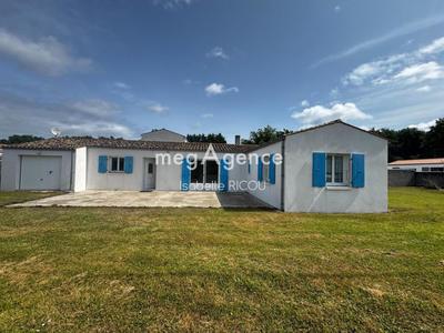 Maison - 90 m² - 4 pièces