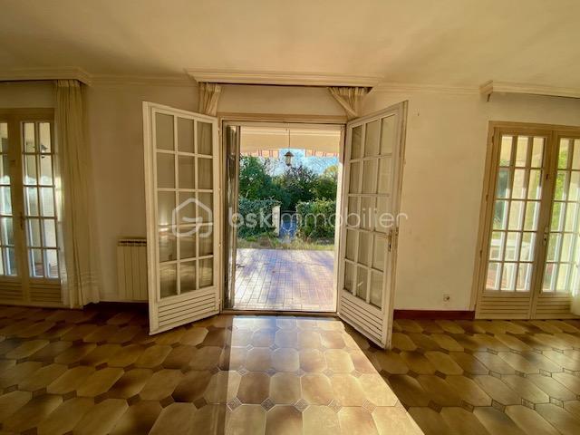 Villa - 260 m² - 7 pièces