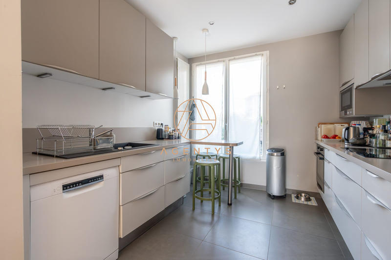 Maison - 95 m² - 7 pièces