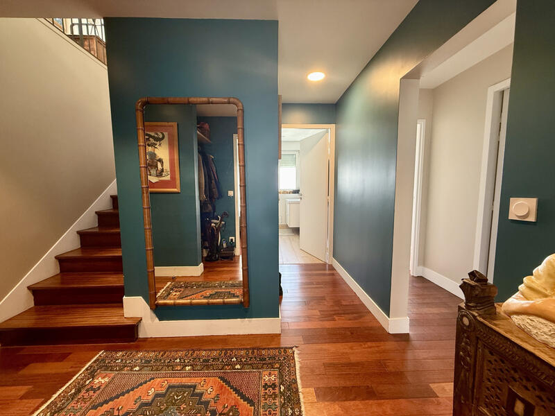 Appartement - 122 m² - 5 pièces