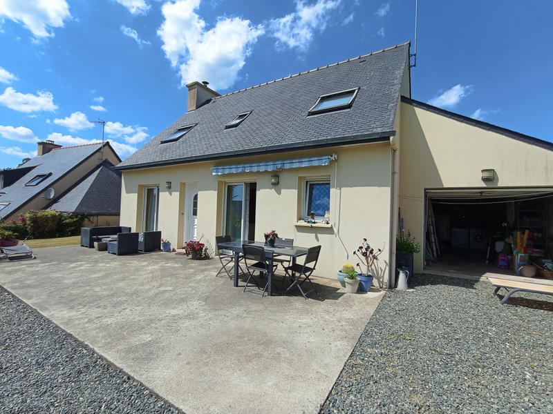 Maison - 85 m² - 5 pièces